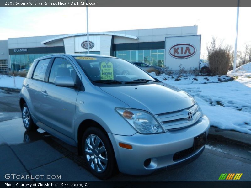 Silver Streak Mica / Dark Charcoal 2005 Scion xA