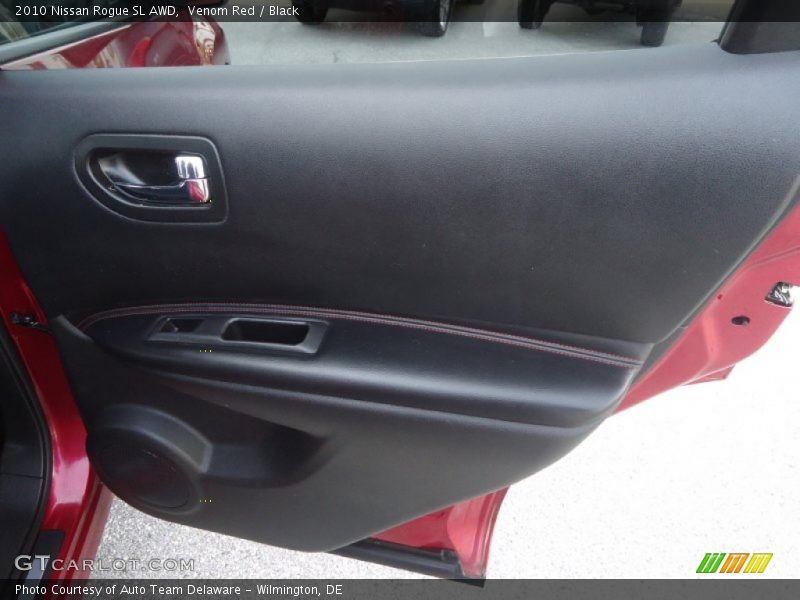 Venom Red / Black 2010 Nissan Rogue SL AWD