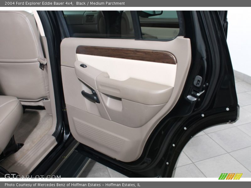 Black / Medium Parchment 2004 Ford Explorer Eddie Bauer 4x4