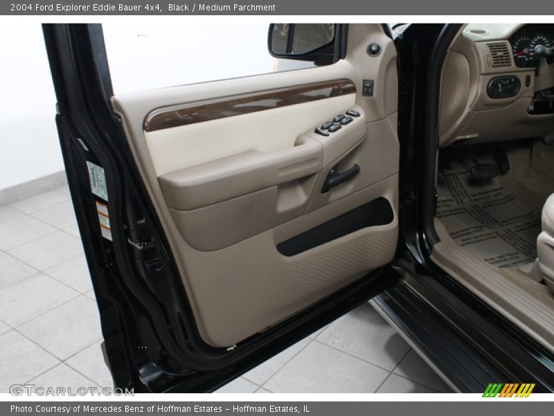 Black / Medium Parchment 2004 Ford Explorer Eddie Bauer 4x4