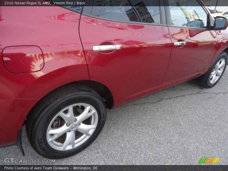Venom Red / Black 2010 Nissan Rogue SL AWD