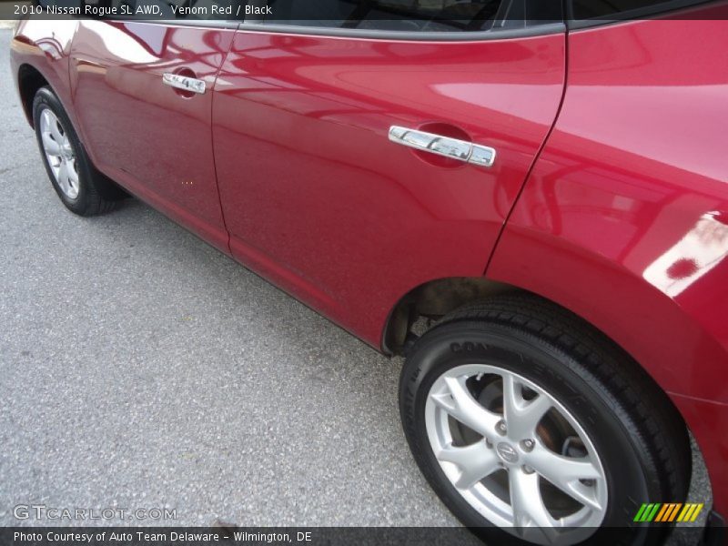 Venom Red / Black 2010 Nissan Rogue SL AWD