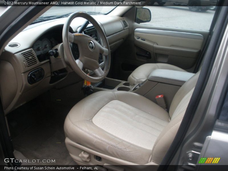 Harvest Gold Metallic / Medium Dark Parchment 2002 Mercury Mountaineer AWD
