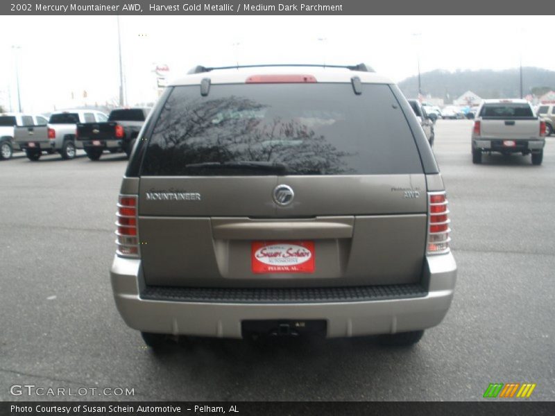 Harvest Gold Metallic / Medium Dark Parchment 2002 Mercury Mountaineer AWD