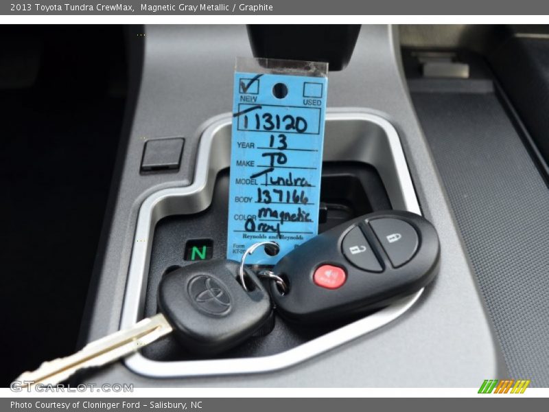 Magnetic Gray Metallic / Graphite 2013 Toyota Tundra CrewMax