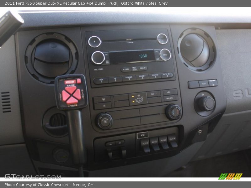 Oxford White / Steel Grey 2011 Ford F550 Super Duty XL Regular Cab 4x4 Dump Truck