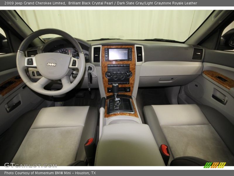 Dashboard of 2009 Grand Cherokee Limited