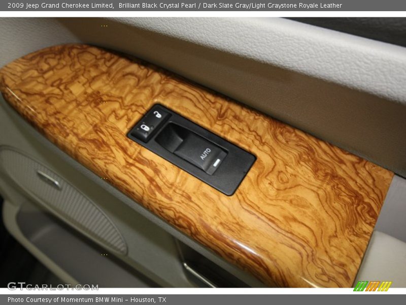 Controls of 2009 Grand Cherokee Limited