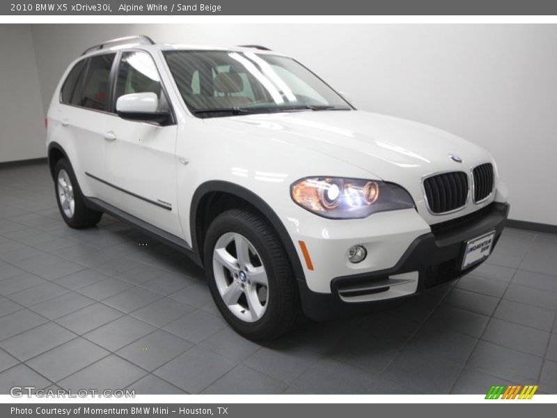 Alpine White / Sand Beige 2010 BMW X5 xDrive30i