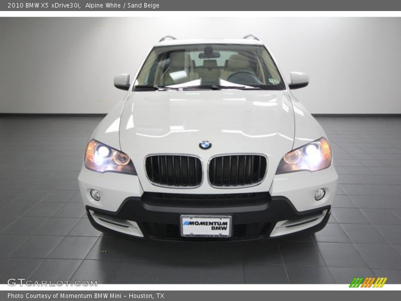Alpine White / Sand Beige 2010 BMW X5 xDrive30i