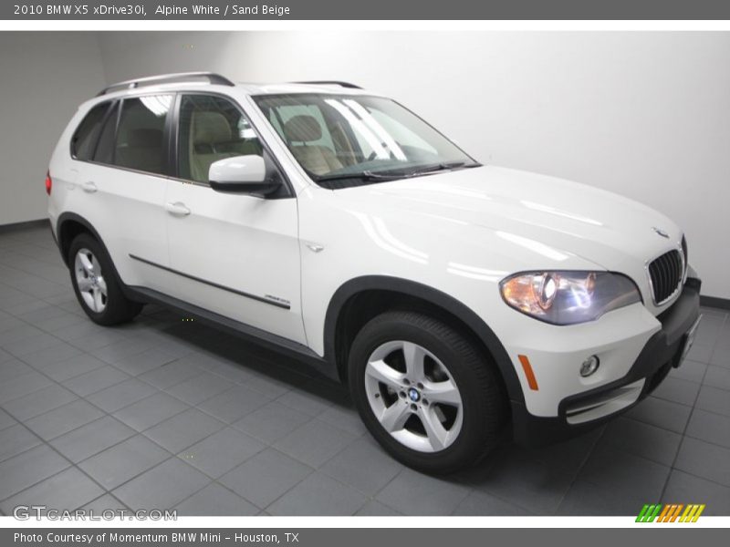 Alpine White / Sand Beige 2010 BMW X5 xDrive30i