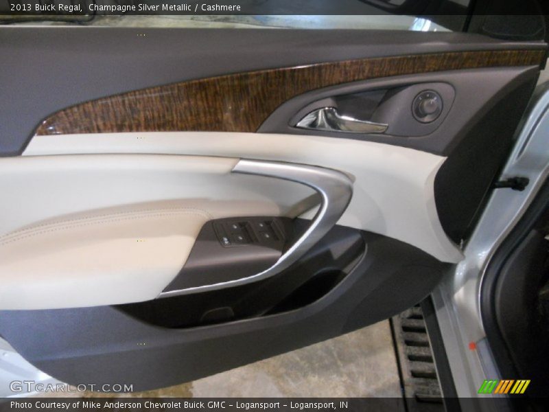 Champagne Silver Metallic / Cashmere 2013 Buick Regal