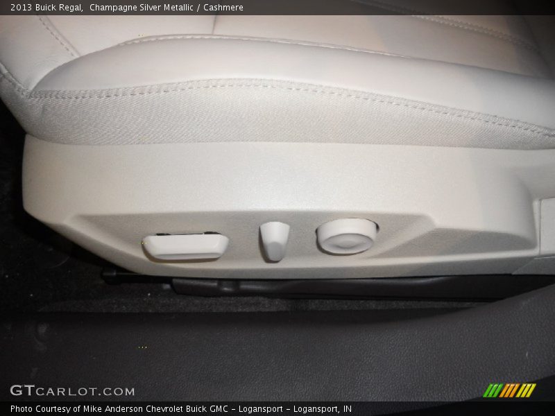 Champagne Silver Metallic / Cashmere 2013 Buick Regal