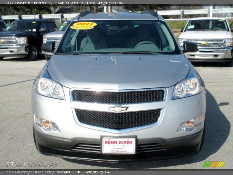 Silver Ice Metallic / Dark Gray/Light Gray 2011 Chevrolet Traverse LS