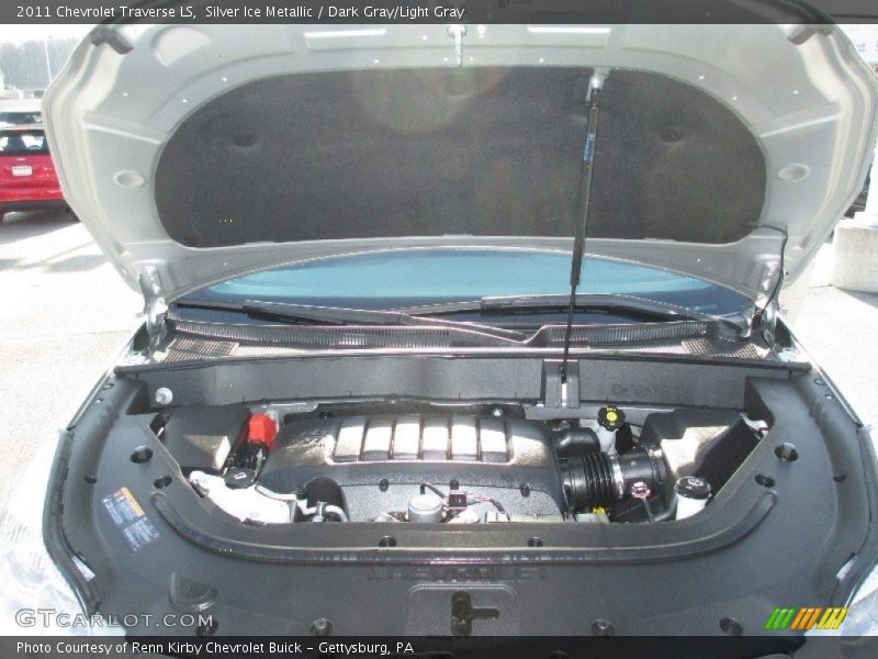 Silver Ice Metallic / Dark Gray/Light Gray 2011 Chevrolet Traverse LS