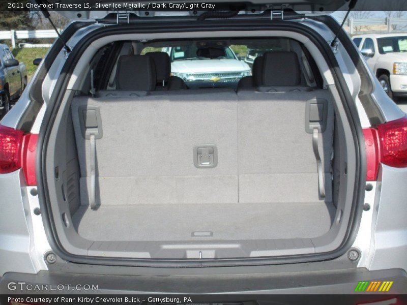 Silver Ice Metallic / Dark Gray/Light Gray 2011 Chevrolet Traverse LS