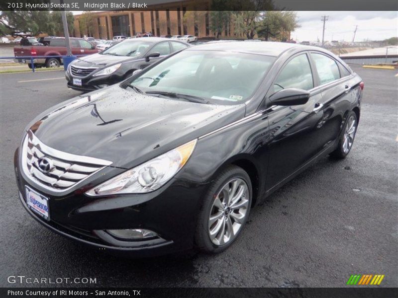 Midnight Black / Black 2013 Hyundai Sonata SE
