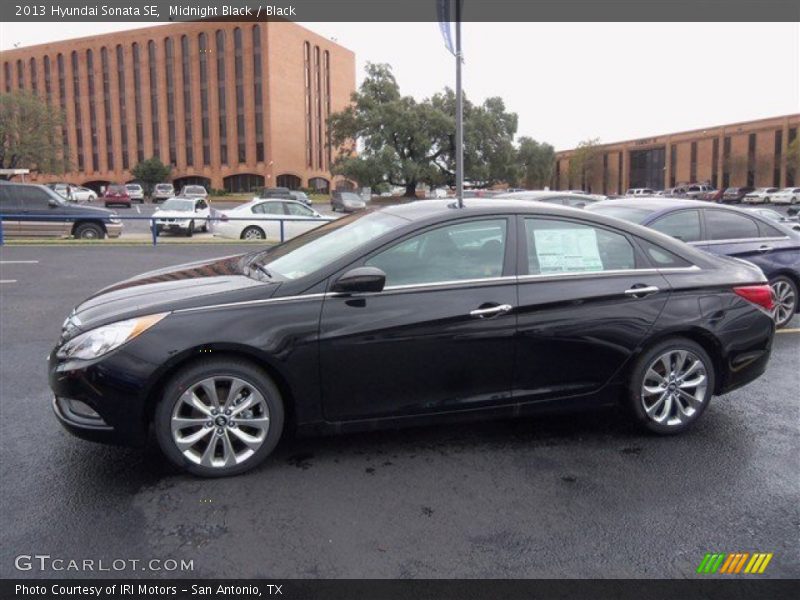 Midnight Black / Black 2013 Hyundai Sonata SE