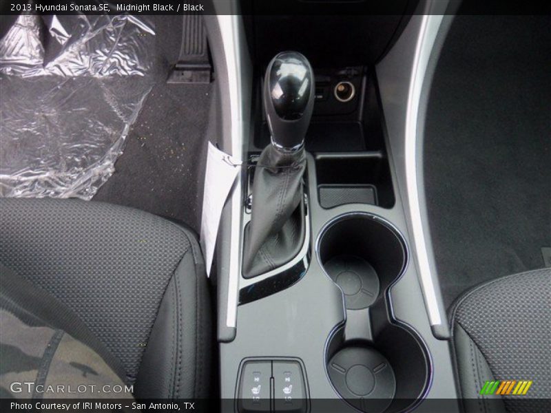 Midnight Black / Black 2013 Hyundai Sonata SE
