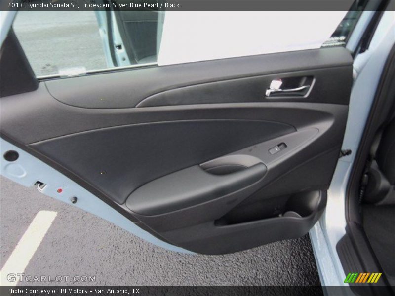 Iridescent Silver Blue Pearl / Black 2013 Hyundai Sonata SE