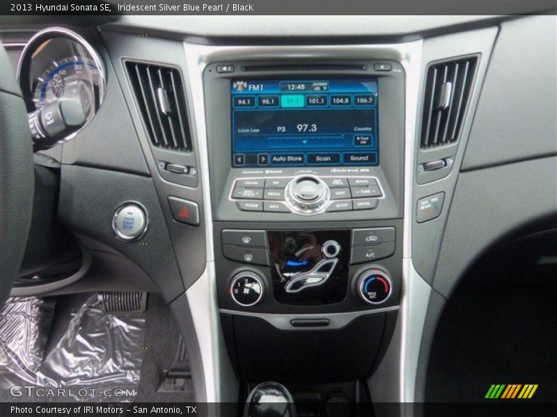 Iridescent Silver Blue Pearl / Black 2013 Hyundai Sonata SE