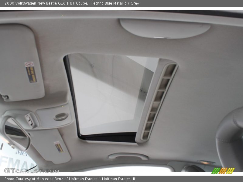 Techno Blue Metallic / Grey 2000 Volkswagen New Beetle GLX 1.8T Coupe