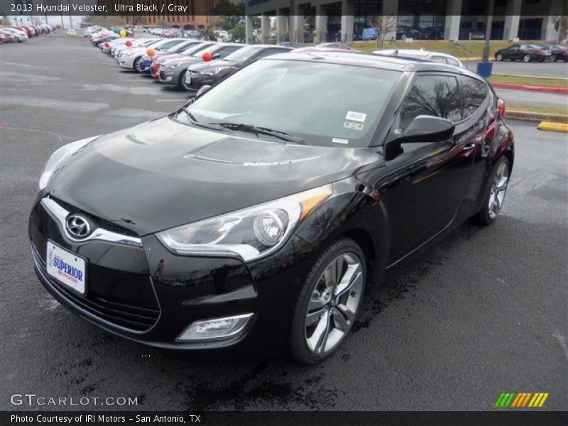 Ultra Black / Gray 2013 Hyundai Veloster