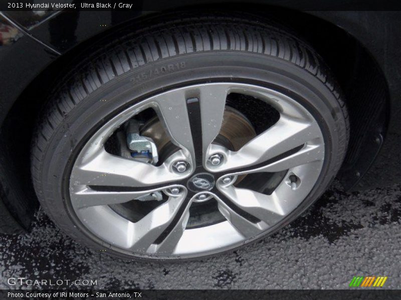 Ultra Black / Gray 2013 Hyundai Veloster
