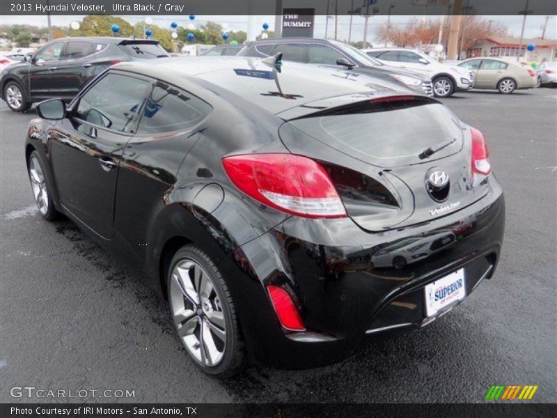 Ultra Black / Gray 2013 Hyundai Veloster