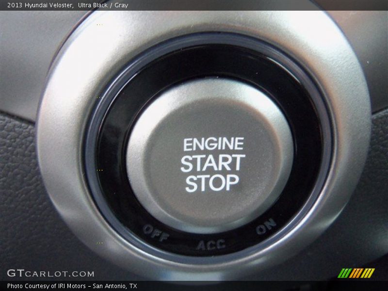 Ultra Black / Gray 2013 Hyundai Veloster