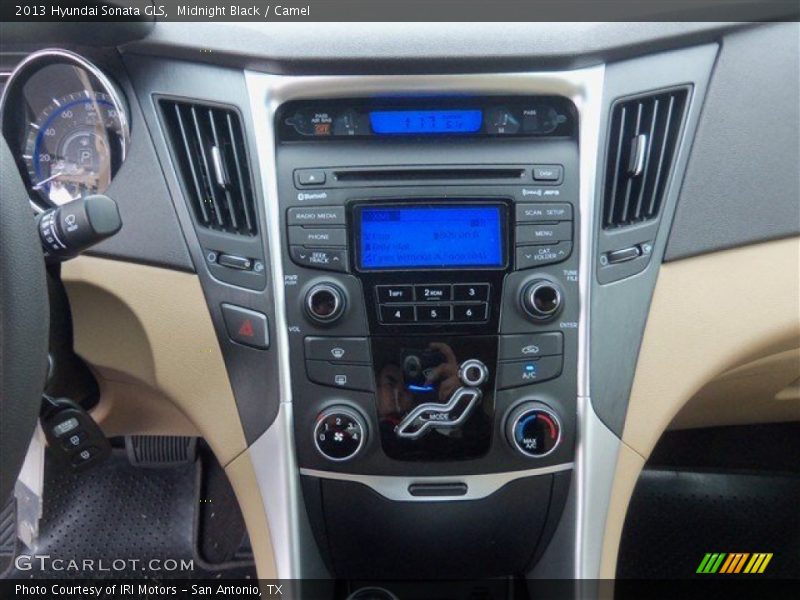 Midnight Black / Camel 2013 Hyundai Sonata GLS