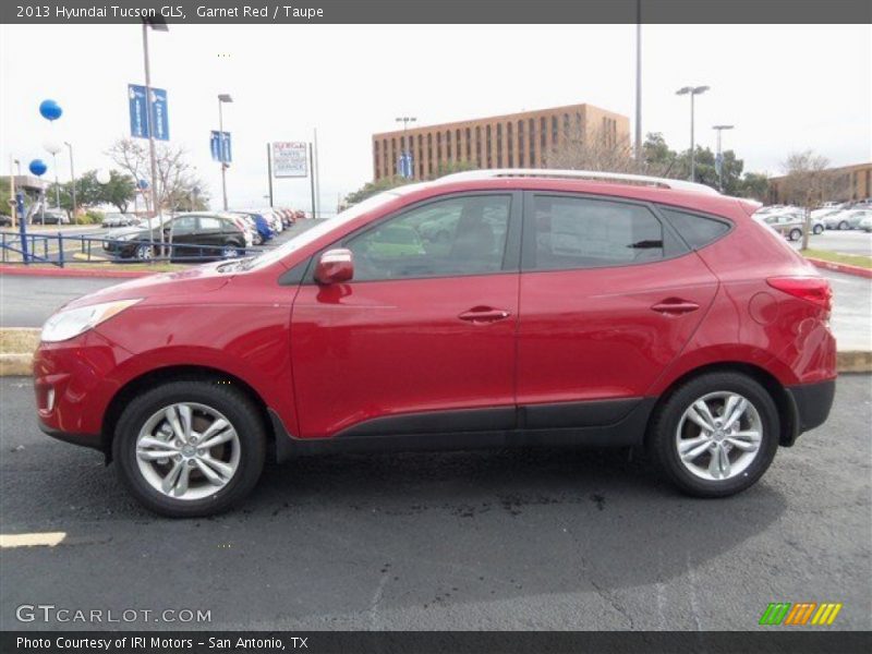 Garnet Red / Taupe 2013 Hyundai Tucson GLS