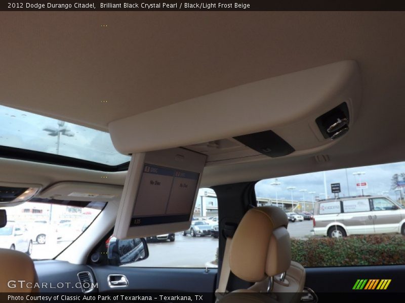 Brilliant Black Crystal Pearl / Black/Light Frost Beige 2012 Dodge Durango Citadel