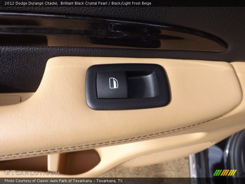 Brilliant Black Crystal Pearl / Black/Light Frost Beige 2012 Dodge Durango Citadel