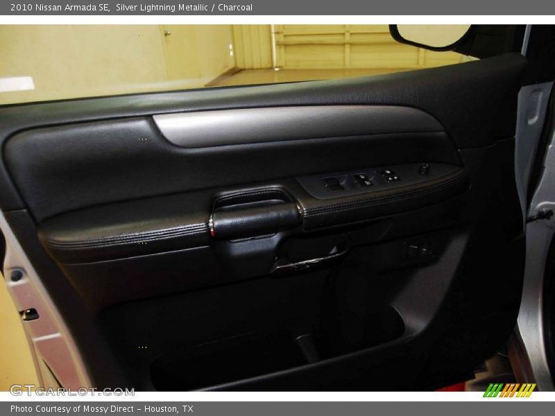 Silver Lightning Metallic / Charcoal 2010 Nissan Armada SE