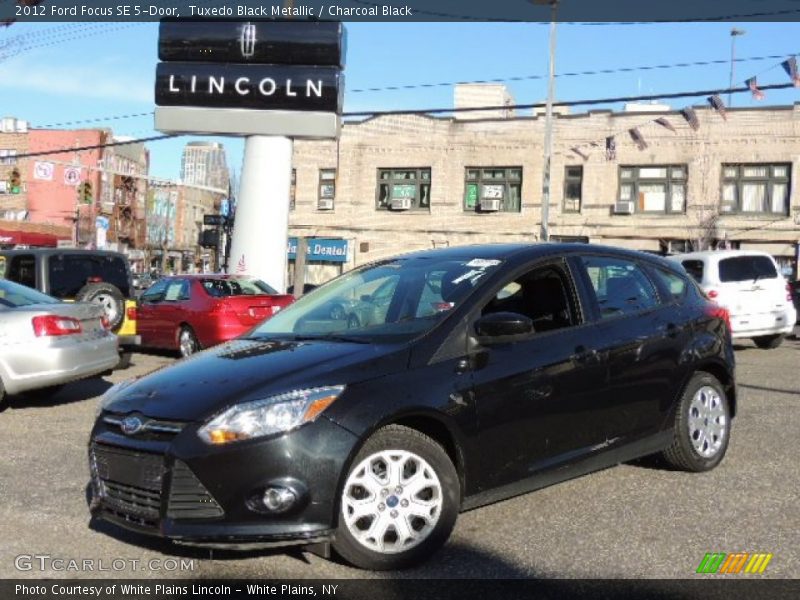 Tuxedo Black Metallic / Charcoal Black 2012 Ford Focus SE 5-Door