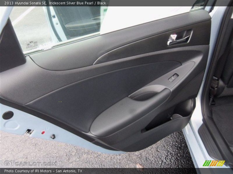 Iridescent Silver Blue Pearl / Black 2013 Hyundai Sonata SE