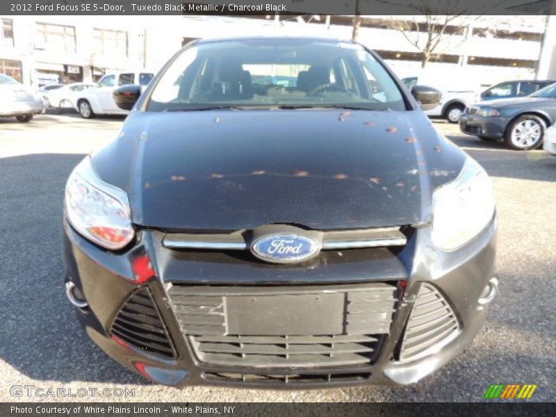 Tuxedo Black Metallic / Charcoal Black 2012 Ford Focus SE 5-Door