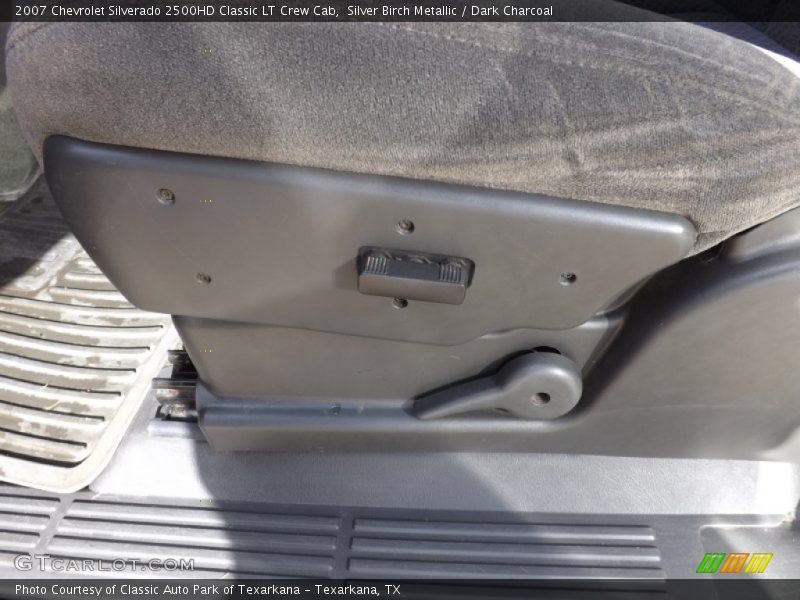 Silver Birch Metallic / Dark Charcoal 2007 Chevrolet Silverado 2500HD Classic LT Crew Cab