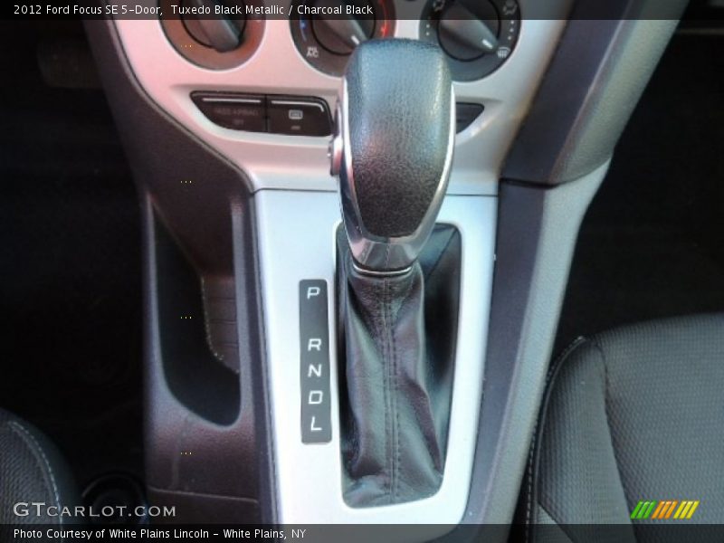 Tuxedo Black Metallic / Charcoal Black 2012 Ford Focus SE 5-Door