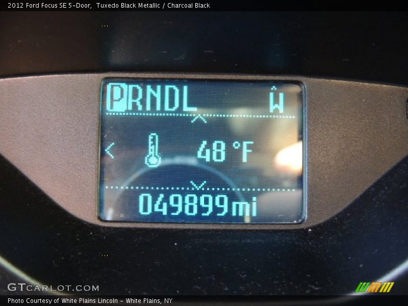 Tuxedo Black Metallic / Charcoal Black 2012 Ford Focus SE 5-Door
