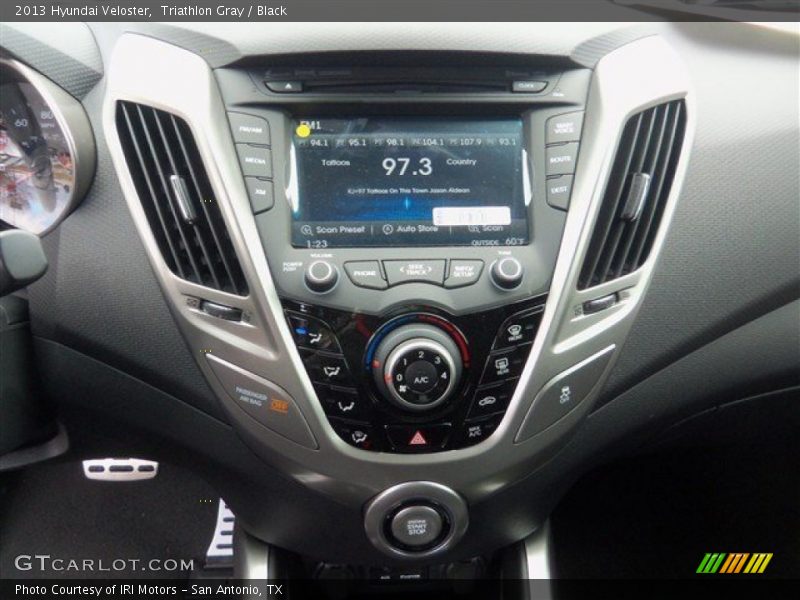 Triathlon Gray / Black 2013 Hyundai Veloster