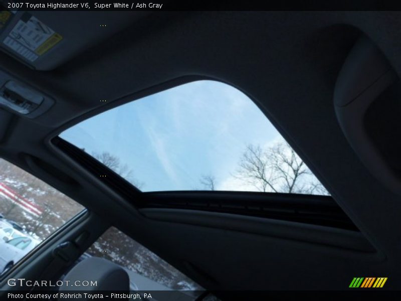 Super White / Ash Gray 2007 Toyota Highlander V6