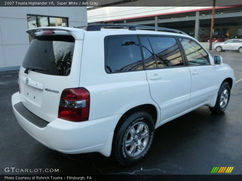  2007 Highlander V6 Super White