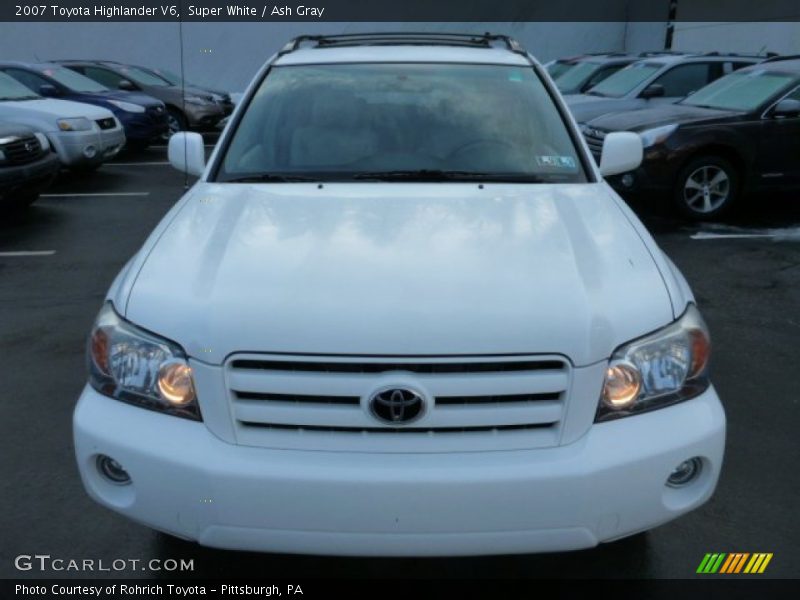 Super White / Ash Gray 2007 Toyota Highlander V6