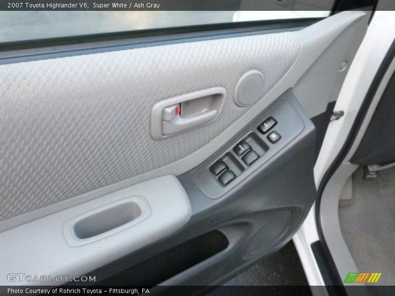 Super White / Ash Gray 2007 Toyota Highlander V6