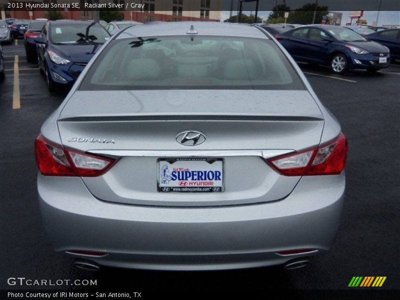 Radiant Silver / Gray 2013 Hyundai Sonata SE