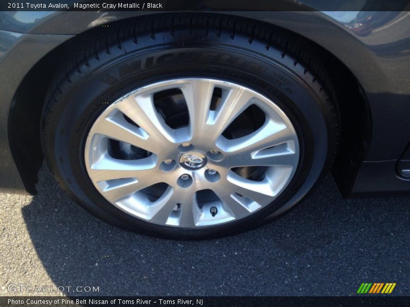 Magnetic Gray Metallic / Black 2011 Toyota Avalon