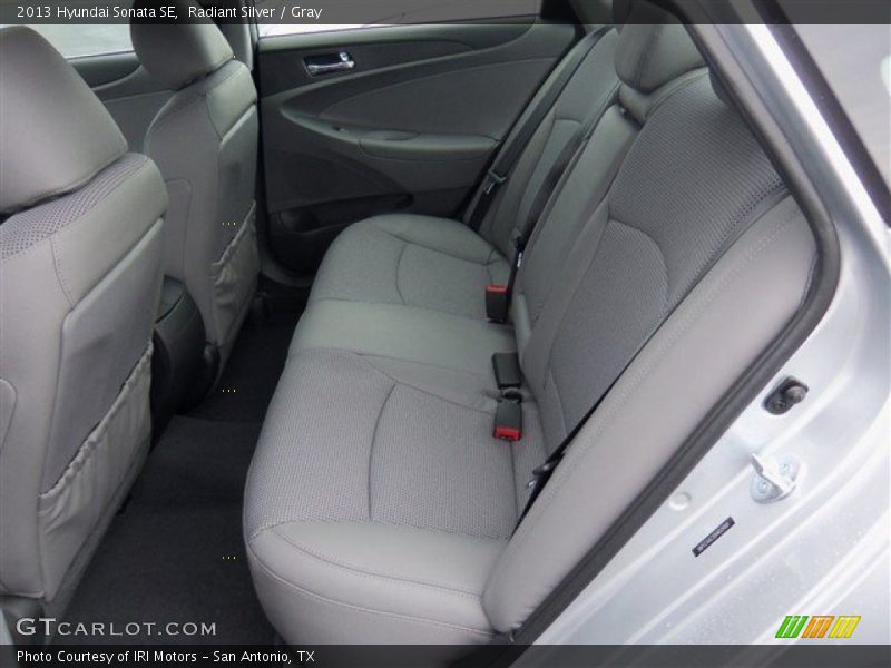 Radiant Silver / Gray 2013 Hyundai Sonata SE