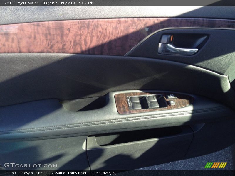 Magnetic Gray Metallic / Black 2011 Toyota Avalon